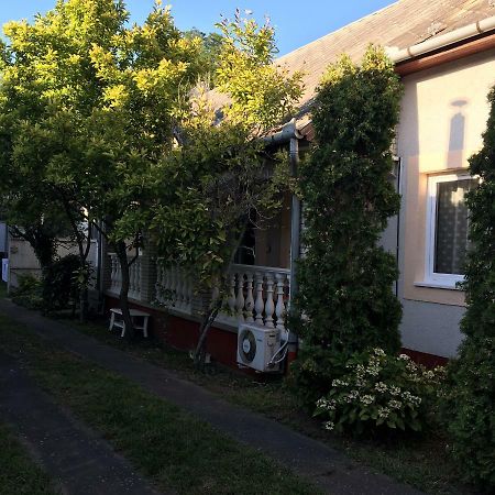 Stella Apartman Дебрецен Екстериор снимка