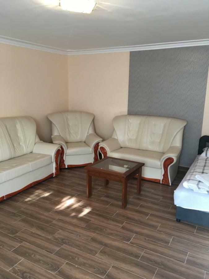 Stella Apartman Дебрецен Екстериор снимка
